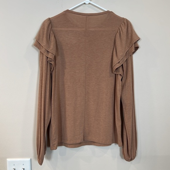 🔥Women's Tan Top with Ruffled Sleeves🔥 - Picture 2 of 5